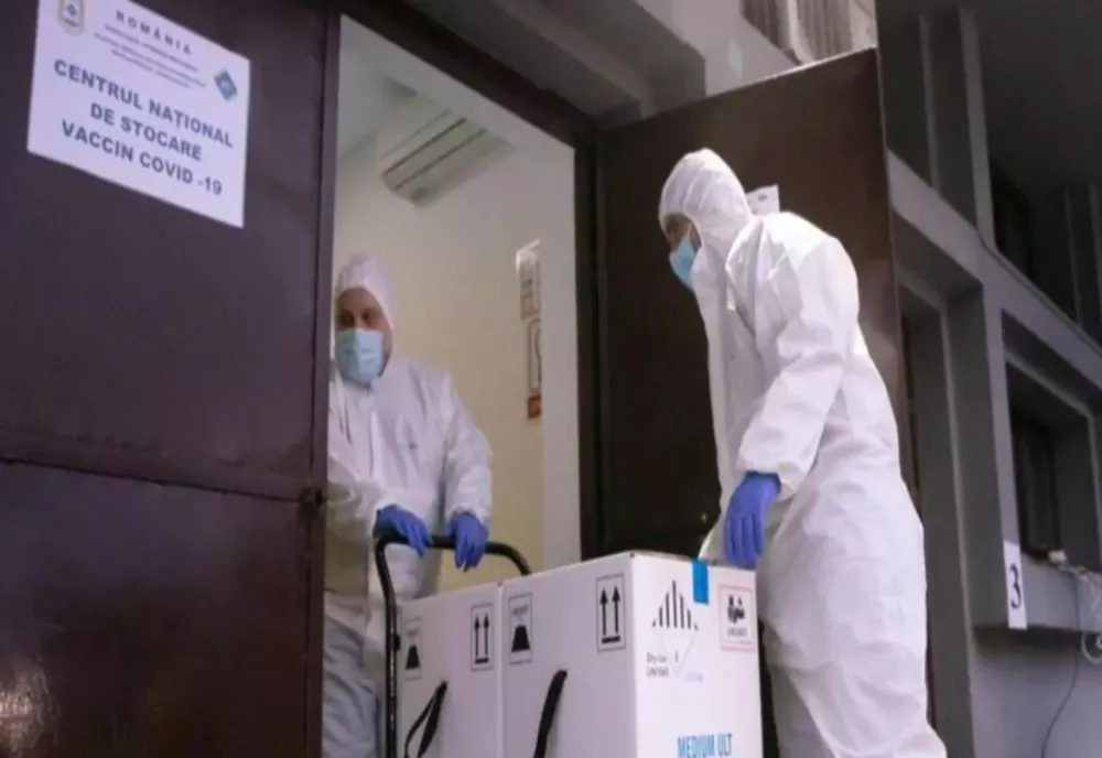 O nouă tranşă de vaccin Pfizer ajunge marţi în România. Cum vor fi împărțite cele aproape 700.000 de doze
