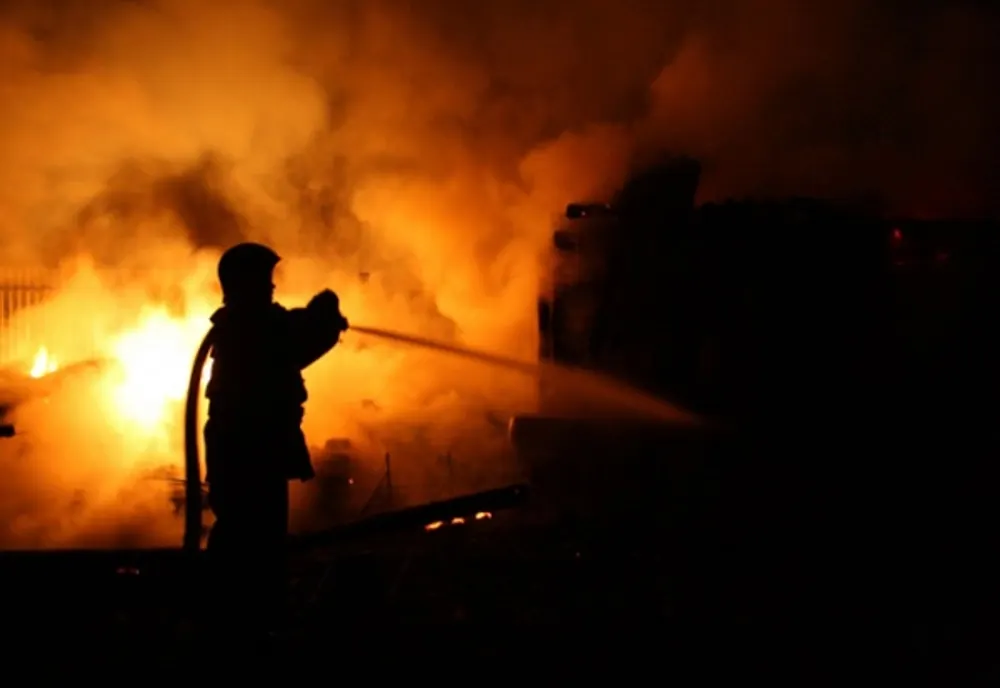 Incendii violente și în România - În Mehedinți, Brăila și Vâlcea flăcările au făcut prăpăd