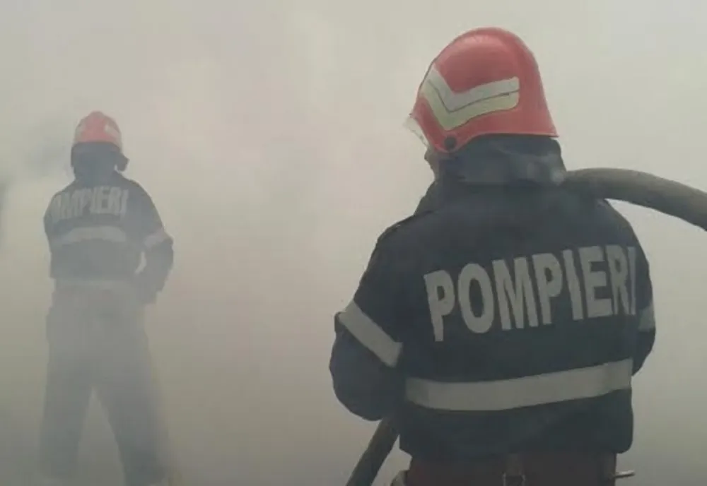 Incendiu la Rafinăria Petrobrazi. Trei persoane au fost rănite