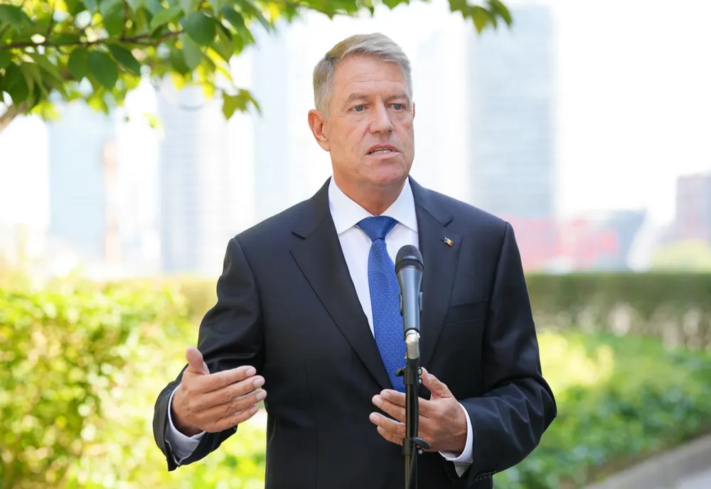 Val de critici pe pagina de Facebook a lui Iohannis după tragedia de la Odorheiul Secuiesc. Ce mesaje i-au transmis românii
