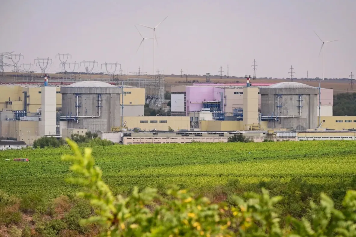 Criză energetică din România: Cernavodă rămâne oprită, iar nivelul Dunării continuă să scadă