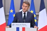Macron, mesaj exploziv după haosul din Franța! Primării incendiate, atacuri și sute de arestări: „Nimic nu justifică aceste fapte”