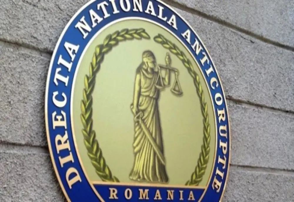 Primarul din Corbeanca, reţinut de DNA pentru luare de mită şi spălare a banilor
