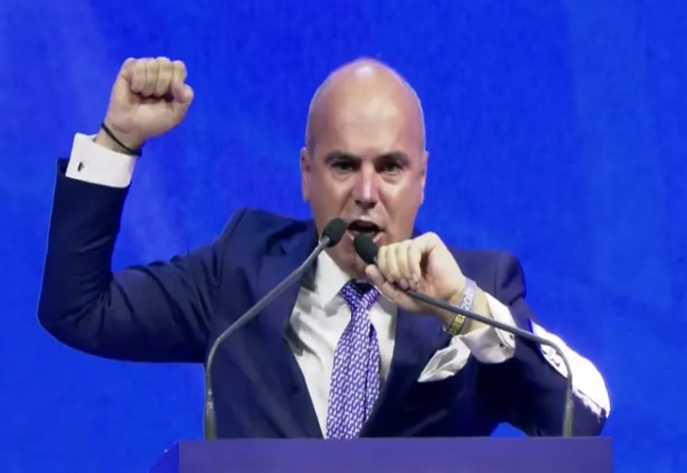 RAREŞ BOGDAN: POLITIC NU MAI EXISTĂ COALIŢIA, EXISTĂ DOAR LA NIVEL GUVERNAMENTAL ŞI TEHNIC