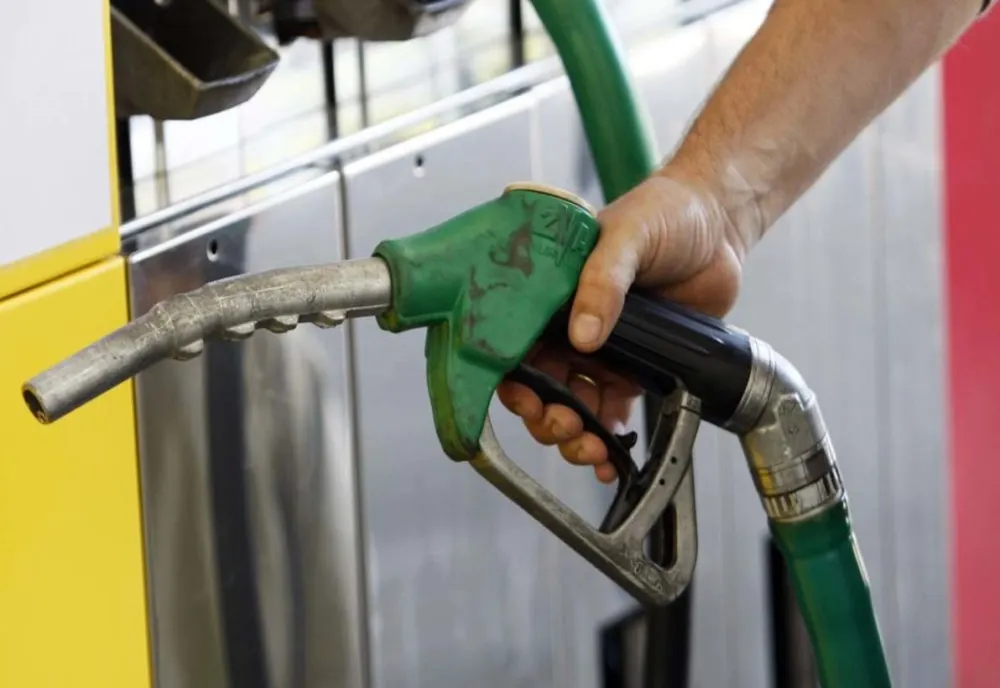 Carburanții s-au scumpit din nou