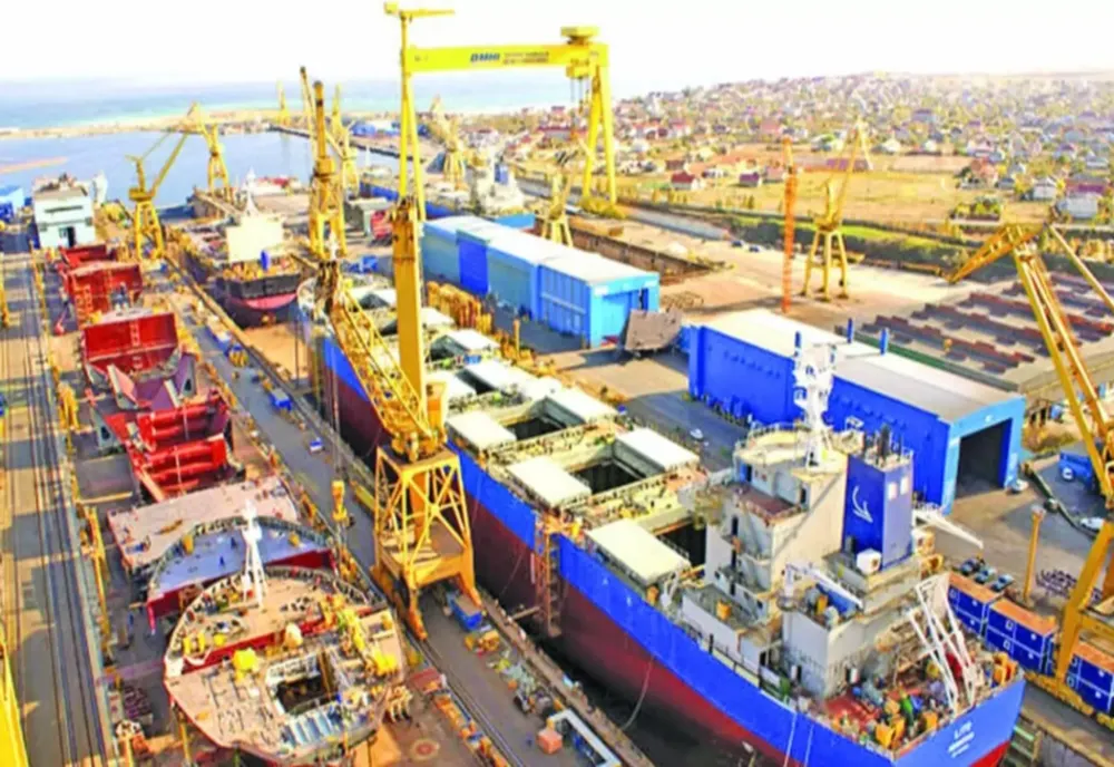 ANGAJAȚII ȘANTIERULUI NAVAL MANGALIA, PROTESTE ÎN FAȚA MINISTERULUI ECONOMIEI ȘI GUVERNULUI