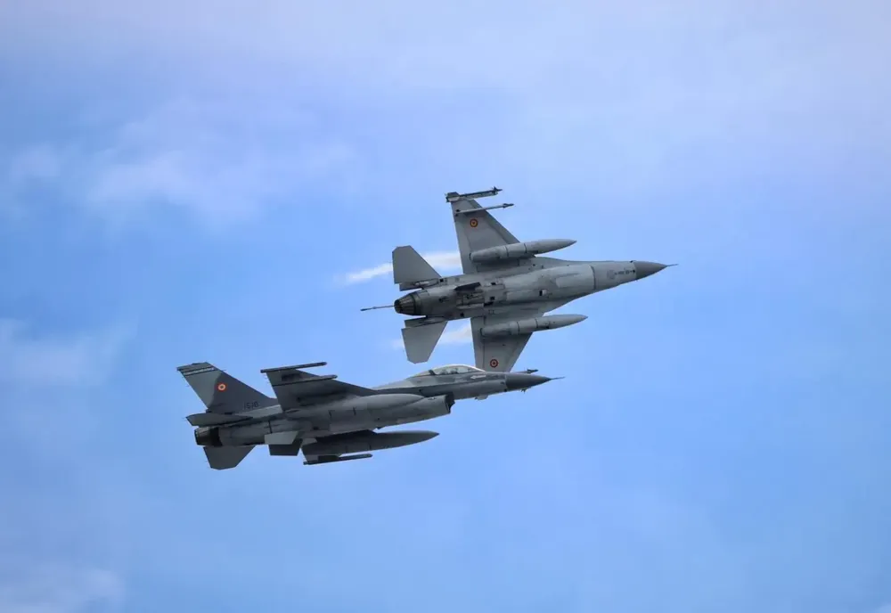 Ținte aeriene detectate la frontiera cu Ucraina. Două avioane F-16 au fost ridicate de la sol, iar populația din Tulcea a primit RO-Alert